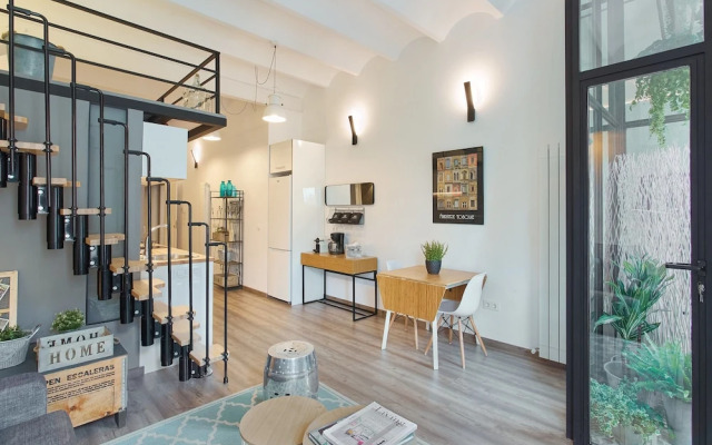 Urban District Apartments - Barcelona Smart Vintage Lofts and Apartments