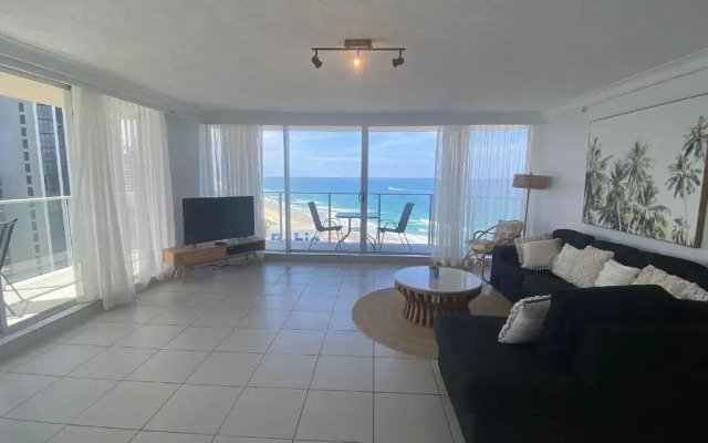 Hi Surf Beachfront Resort Apartments