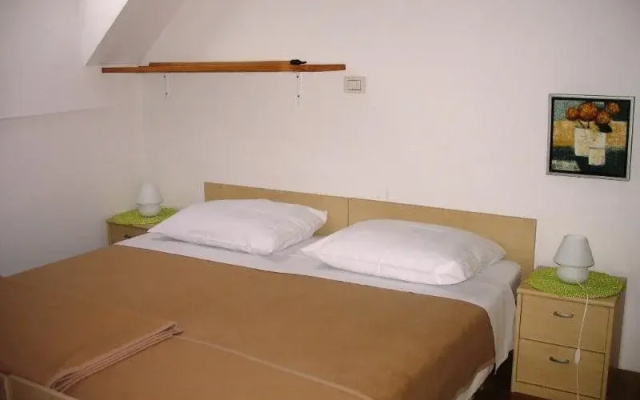 Apartments Rombon Klavdij