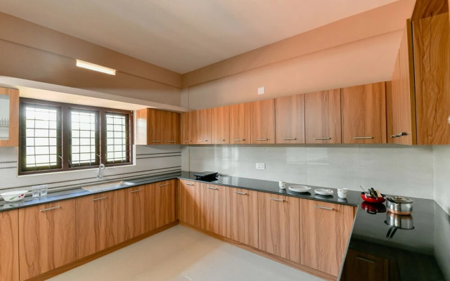 OYO 24016 Home Valley View 2BHK Sulthan Bathery