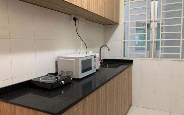 Tebrau City Residence,Warm Suite by HomestayJB