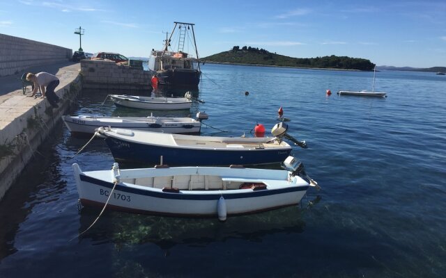 No5 Penthouse 2 Bedroom Apartment