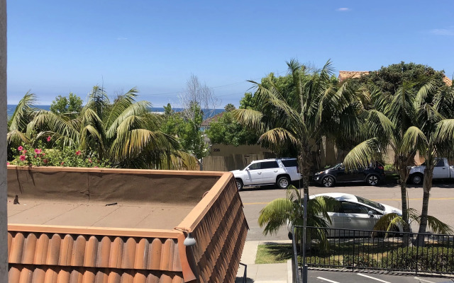 Moonlight Beach Motel