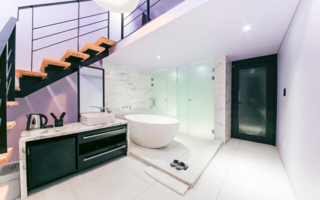 Hotel Blanc in Gwacheon
