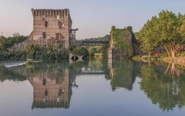 Nuova Barcaccia