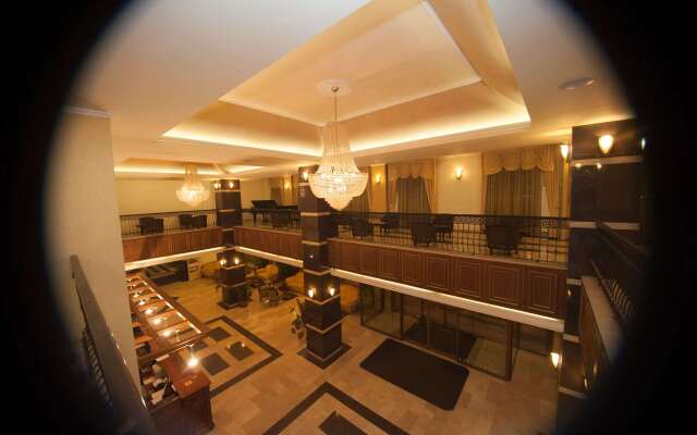Central Hotel