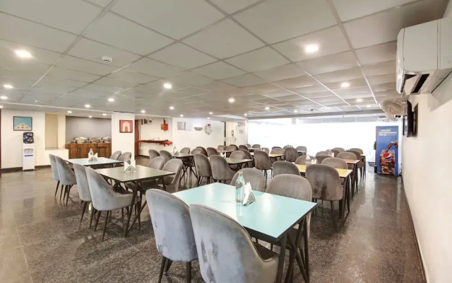 Saltstayz Select - Huda City Center