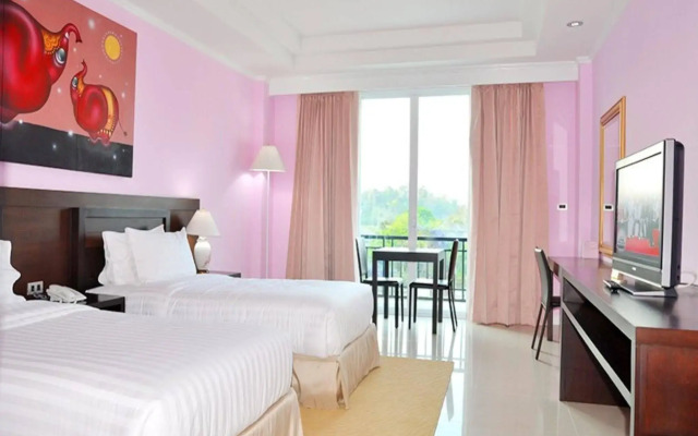 La Vie En Rose Hotel