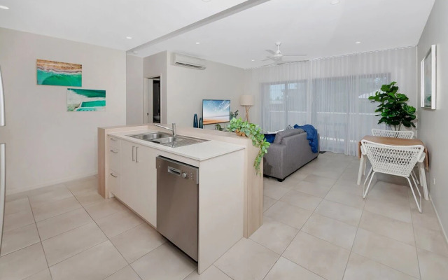 Apartment Close to the City Life on Lake 3