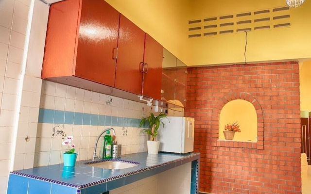 19, Maxi GuestHouse ||2 Mins Walk to Taman Bahagia LRT – Kitchen – Petaling Jaya