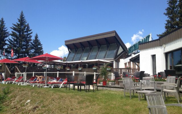 Lake Hotel Courchevel 1850