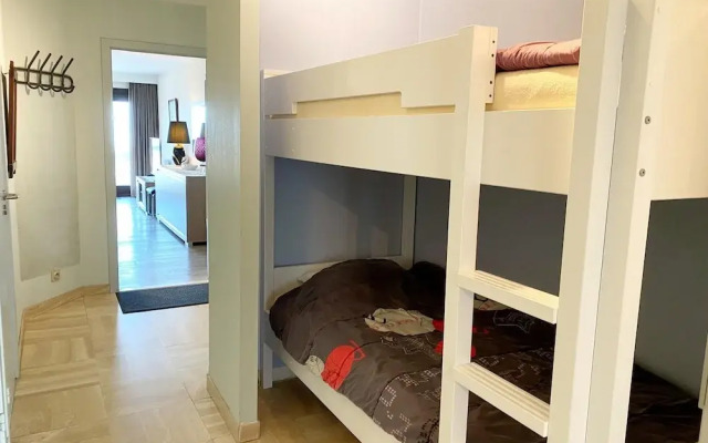 Apartment Nieuwpoort Near Sandy Beaches