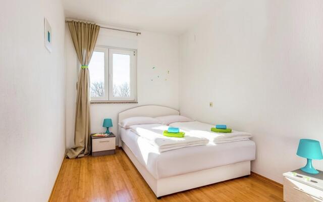 Contemporary Holiday Home in Dramalj