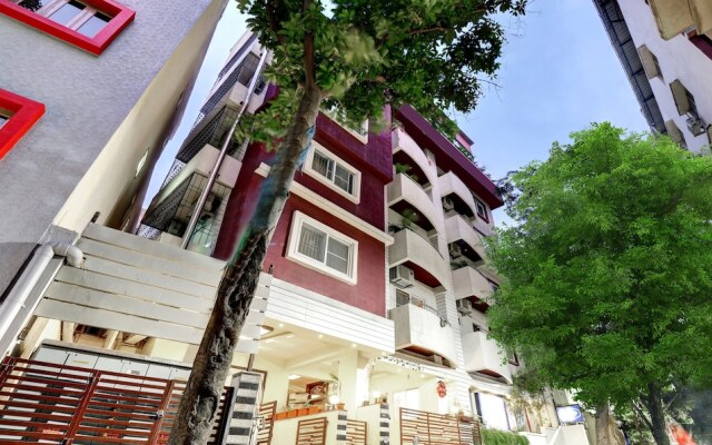 SAGA Comforts Aparthotel