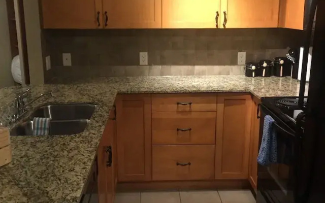 Beautiful Spacious Mountain Studios