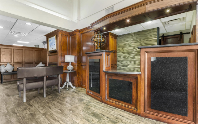 Best Western Plus Yukon