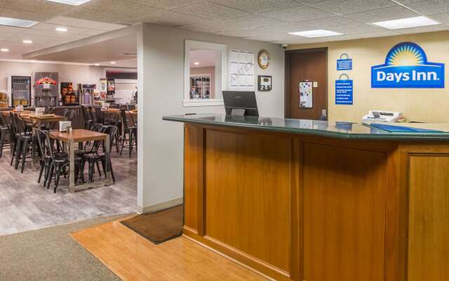 Days Inn by Wyndham Pierre
