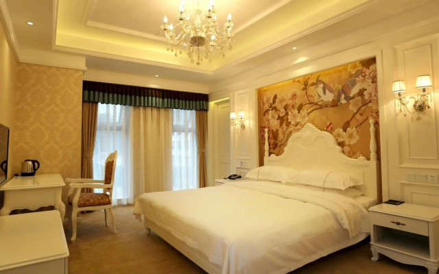 Nanjing Zhiminzhuang Theme Hotel