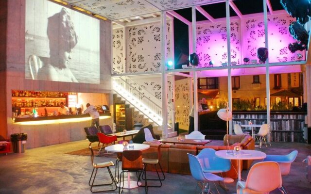 Renegade Hotel