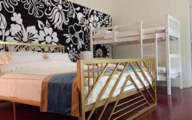 147 Armenian Park Guesthouse