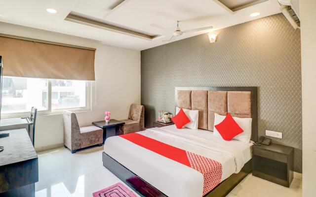 OYO 80200 Olive Inn