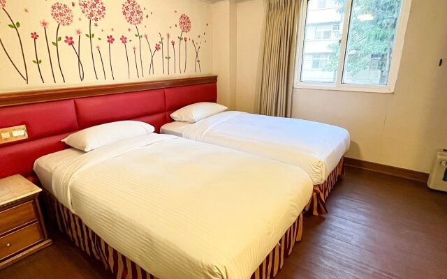 Spring Art Hotel