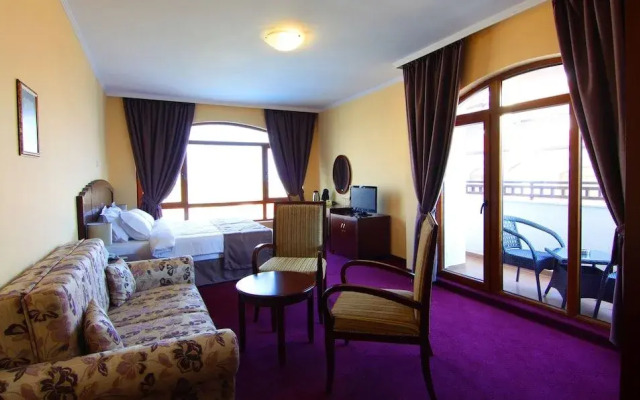 The Vineyards Resort