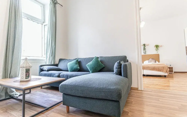 Cozy Longstay Room in a Central Location