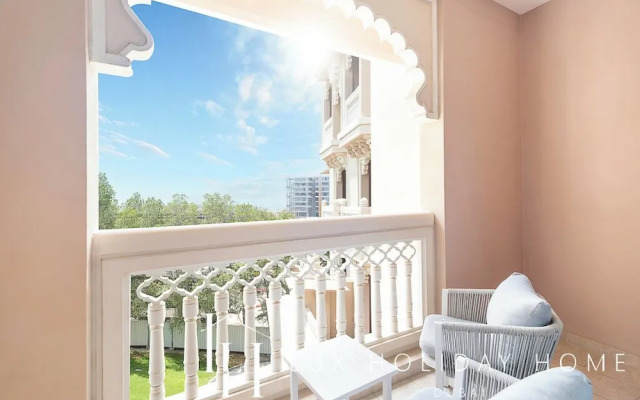 LUX The Grandeur Palm Garden View Suite
