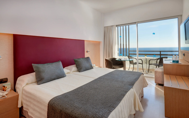 CM Playa del Moro Hotel