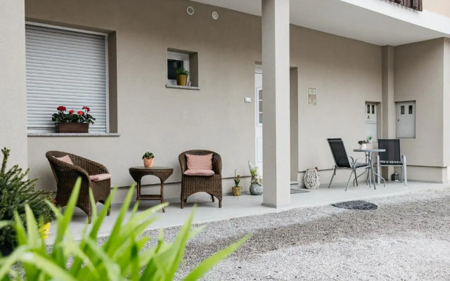 Apartments Šentvid