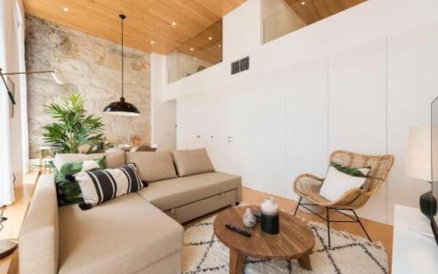 Bmyguest - Downtown Mezzanine Apartment