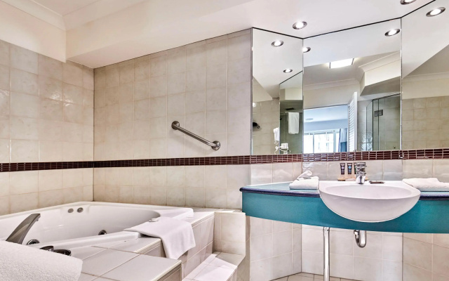 Novotel Cairns Oasis Resort