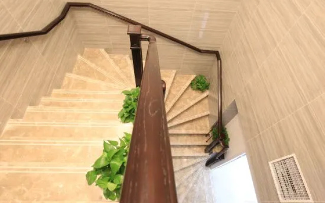 Zsmart Zhishang Hotel (Shanghai Xinhua Hospital Jiangpu Road Subway Station)