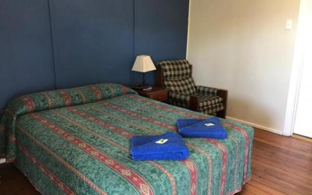 Wagon Wheel Motel