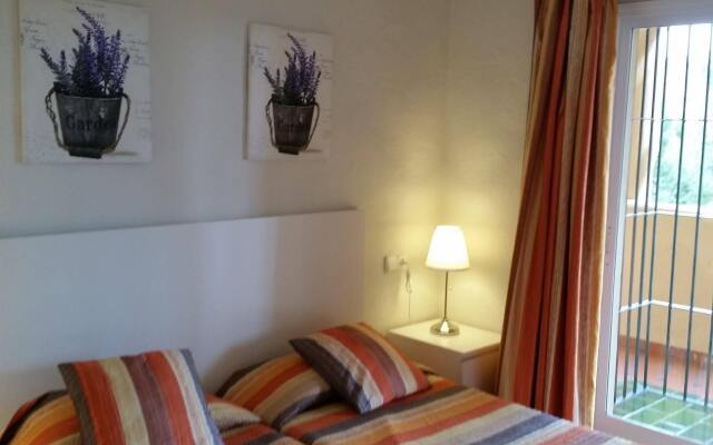 Apartamentos El Portón