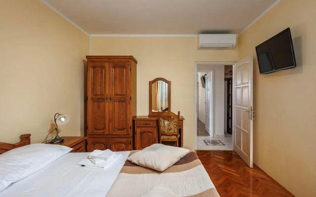 Pool Villa Divina in i an