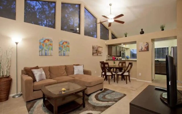 Charming 2BR-2BA by BlueBarrelHomes