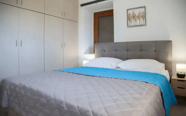 Agios Petros Apartments 2