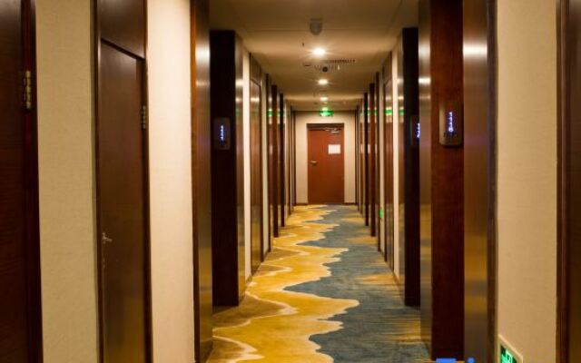 Hongluyuan Ningjiang Grand Hotel