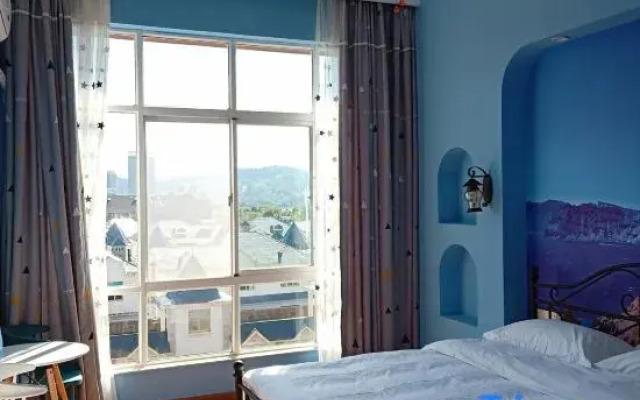 Mile Lake View Baiman Hotel (Wenquan Road Branch)