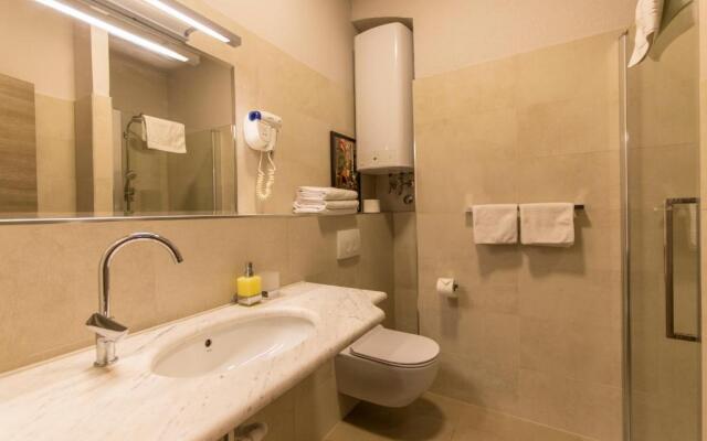 Tifani Luxury Rooms 2