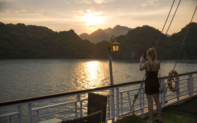Aclass Legend Cruise Halong Bay