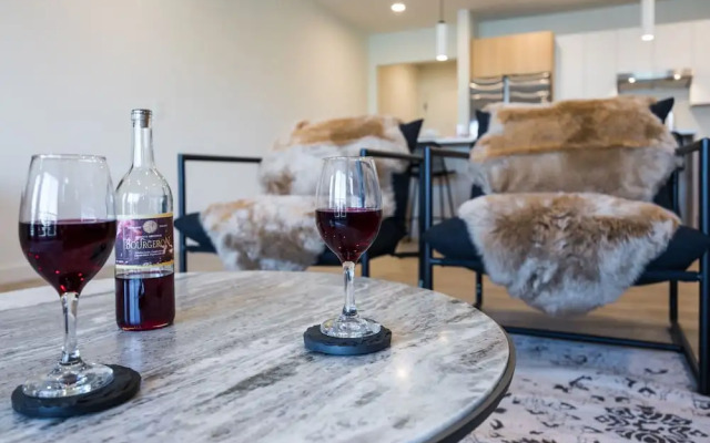 Hyve - Southern Comfort - Walk to Broadway