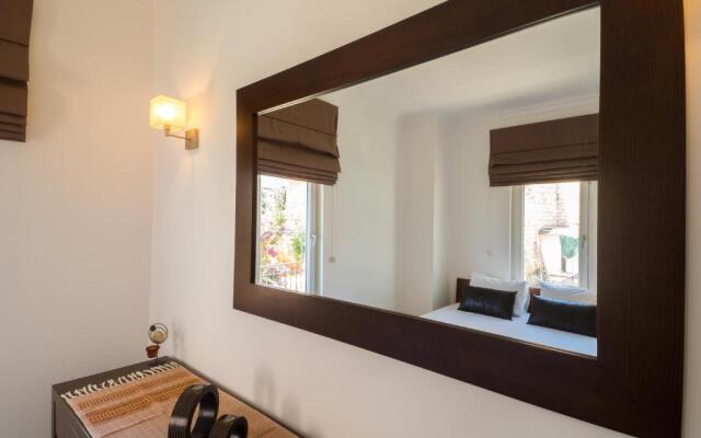 Hideaway Penthouse Apartment