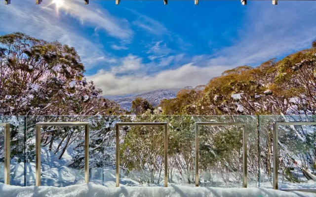 Snow Ski Apartments 18