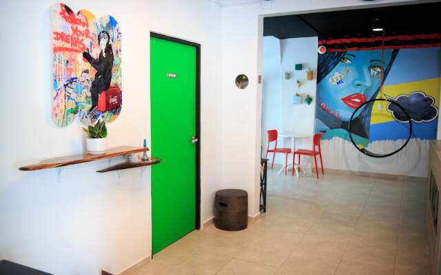 Nomada Beach Hostel - Adult Only