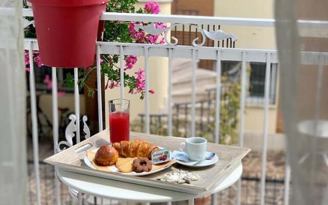 Single room with breakfast