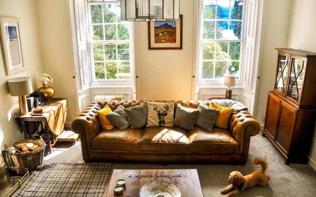 Old Kilmun House
