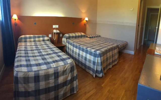 Hotel Azar